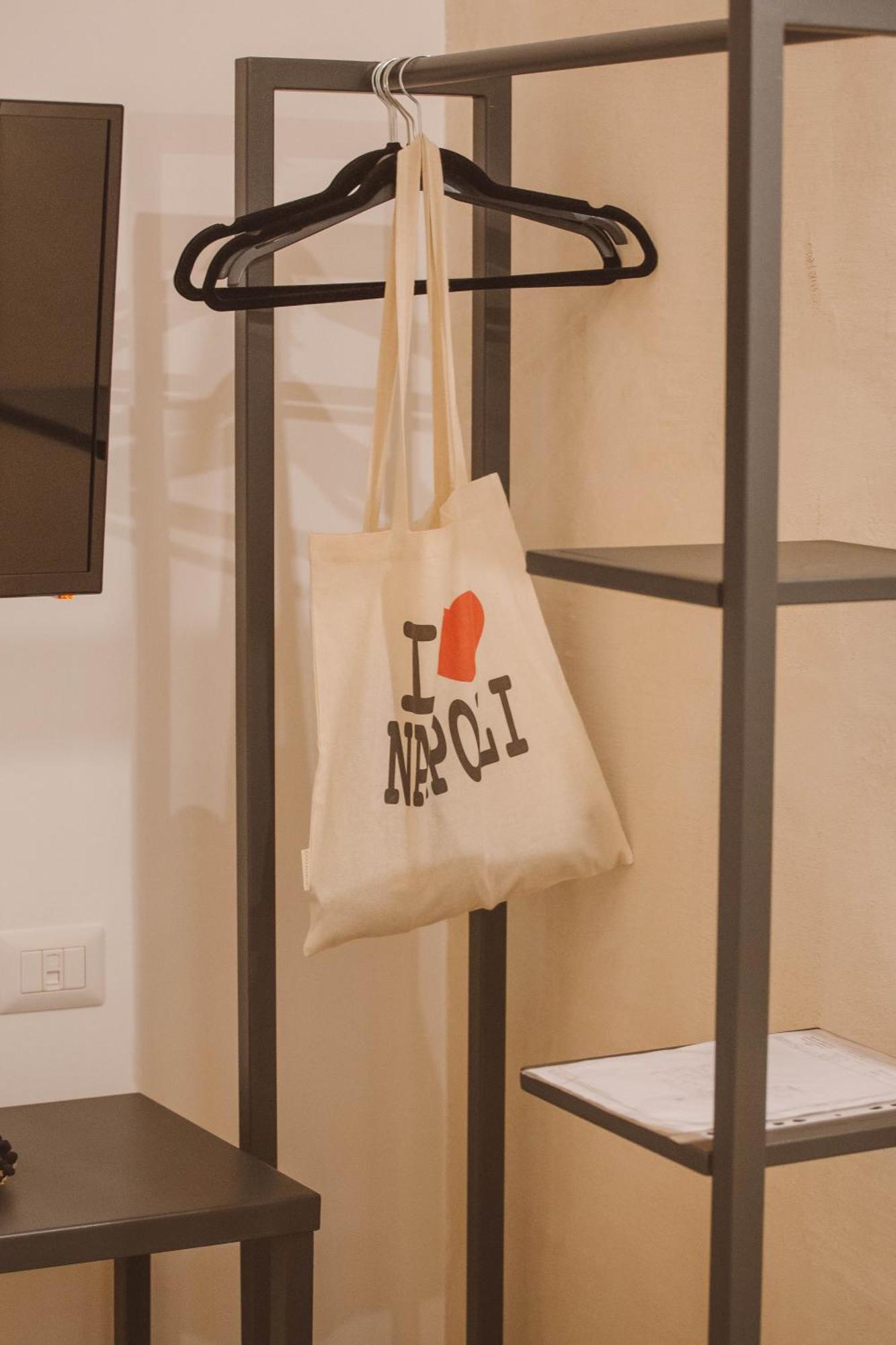 Librai Suite نابولي المظهر الخارجي الصورة